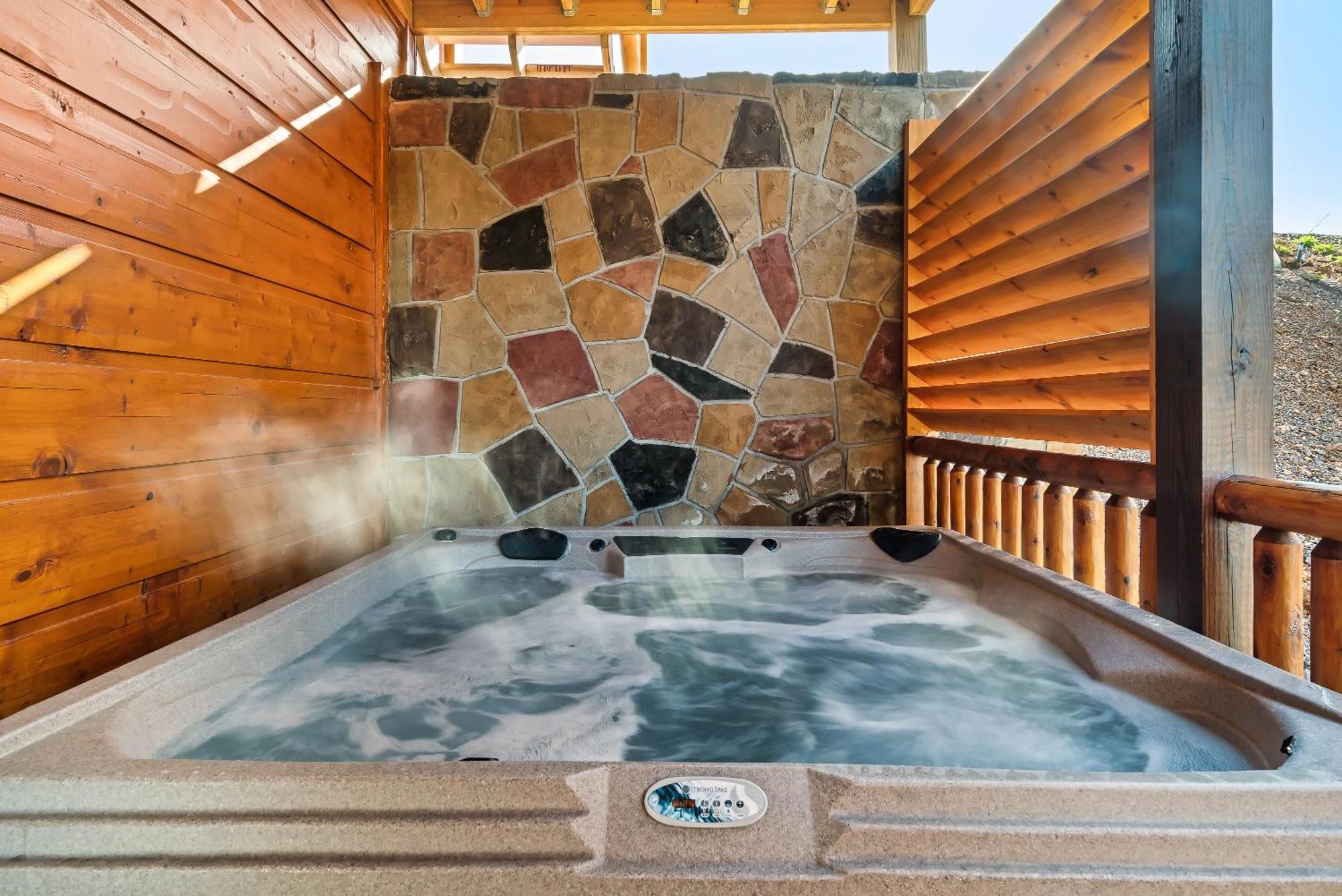 Full Equipped Cabin With A Pool And Game Room Smokies Views Gatlinburg Luaran gambar